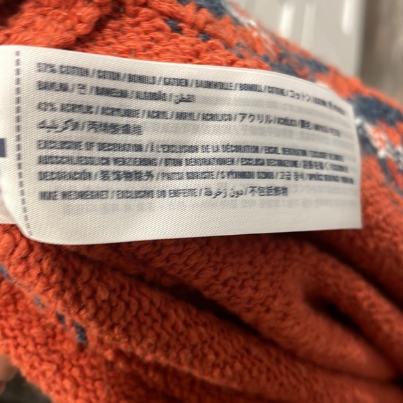 Yellowstone Monica Inspired Orange Abercrombie Native Print Sleeveless Sweater - Picture 5 of 5